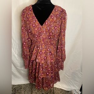 NWT House of Harlow 1960 Cranberry Floral Boho Tier V-Neck Sleeved Mini Dress 10